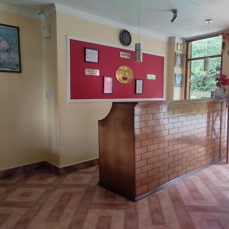 Hotel Amandeep Дхарамсала Екстериор снимка