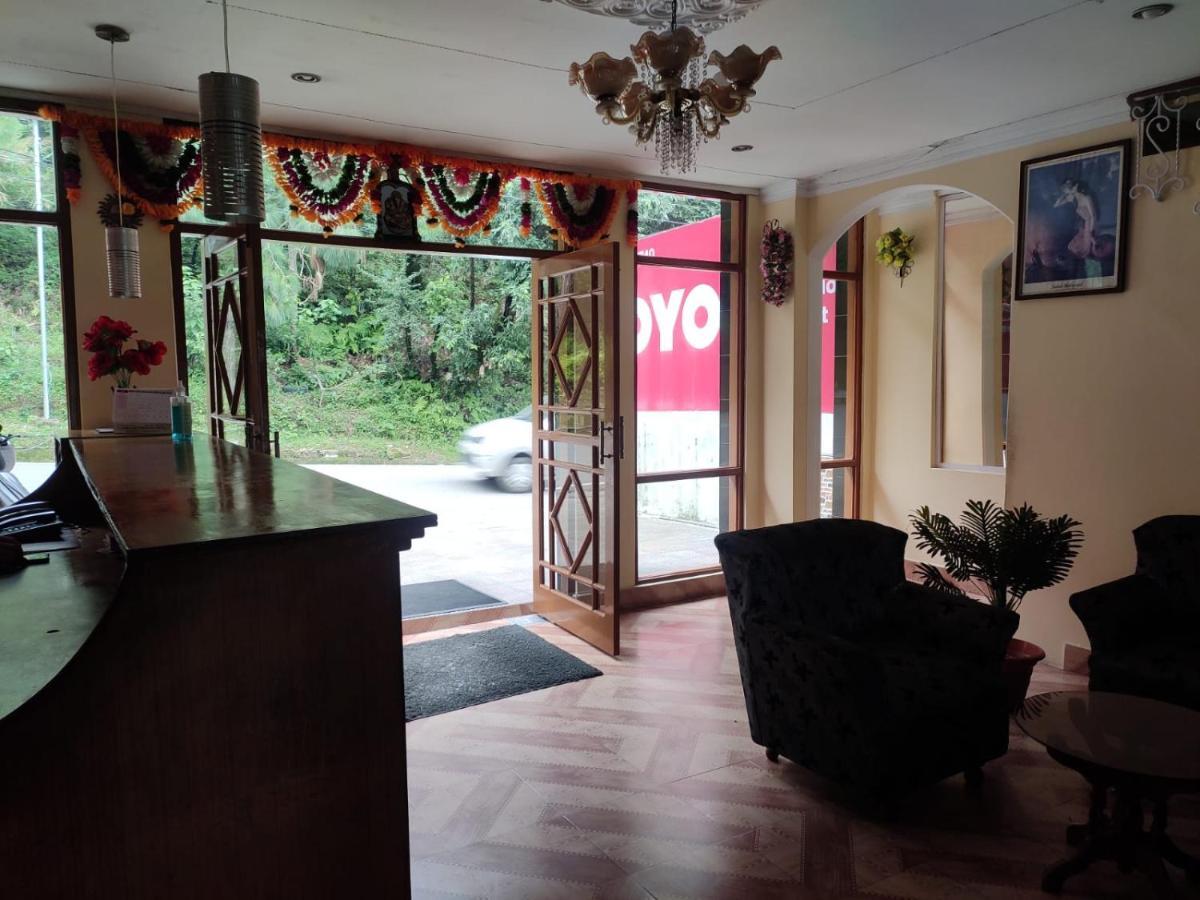 Hotel Amandeep Дхарамсала Екстериор снимка